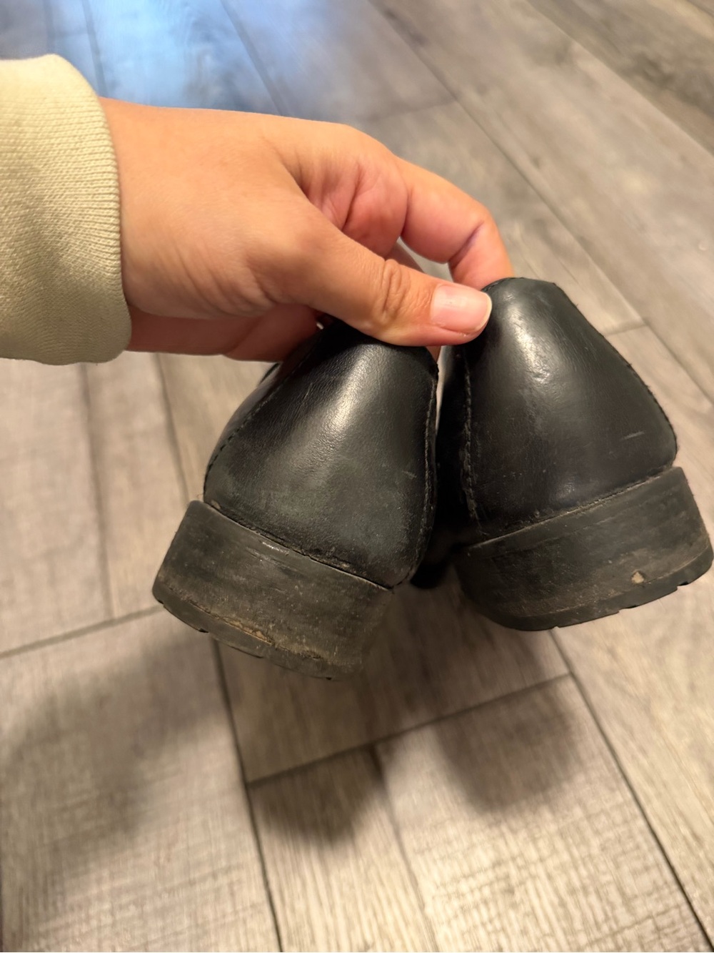 Born leather Black Slip-On’s woman’s 8.5 - Picture 7 of 9